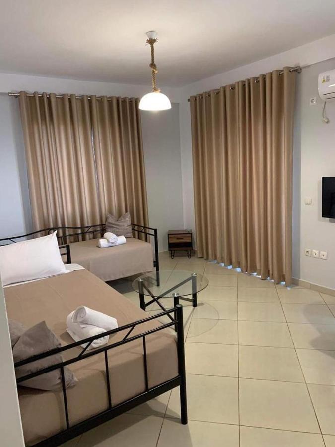 Mediterranean Apartments Himare Ngoại thất bức ảnh